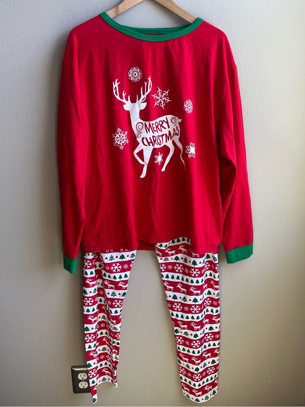 Men’s Christmas Pajama Set - Festive Sleepwear XXL EUC